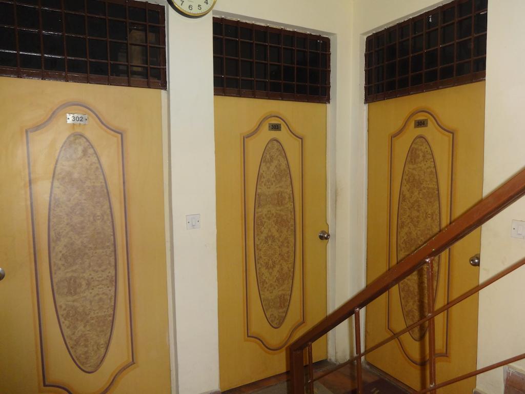 Hotel The Crown New Delhi