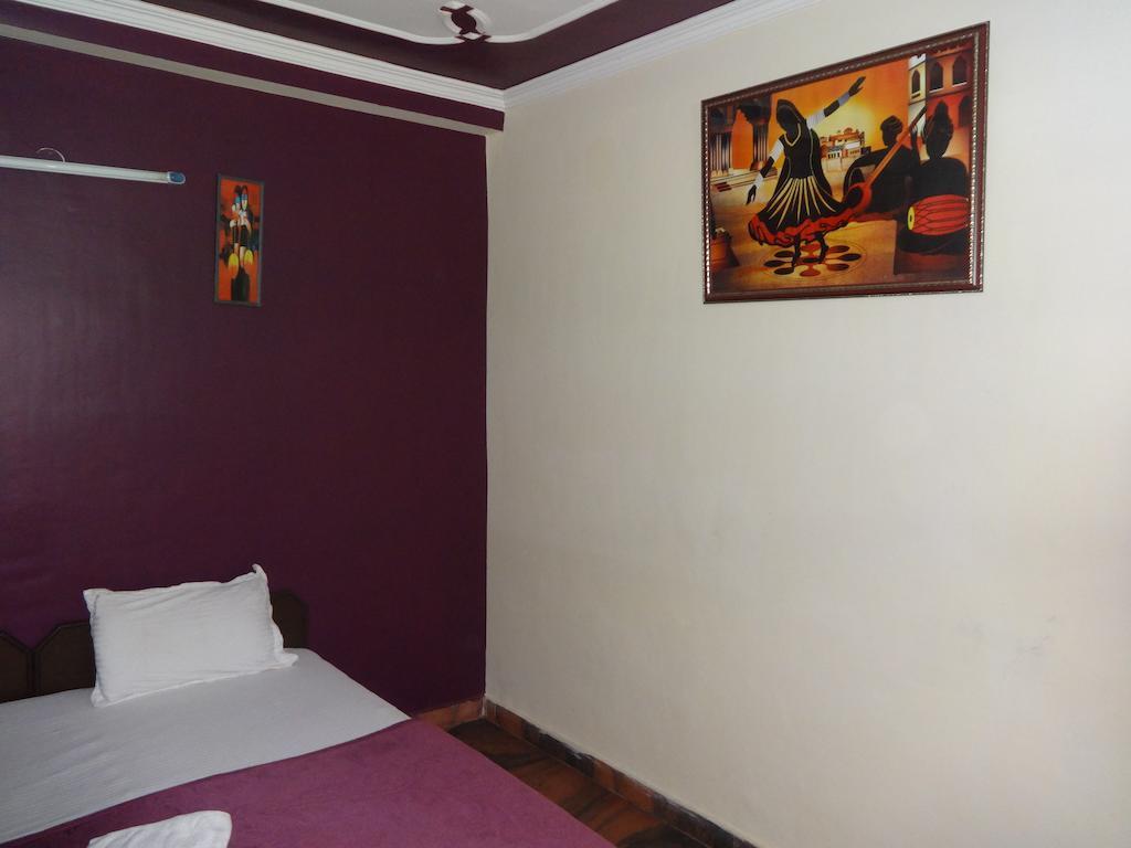 The Crown 3*